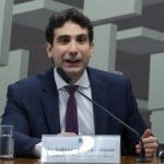 Galípolo: Brasil mais protegido da volatilidade do petróleo em meio à crise global