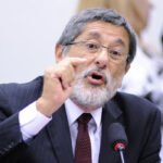 Guerra no Irã: ex-Petrobras alerta que falta de refino deixa Brasil vulnerável ao choque