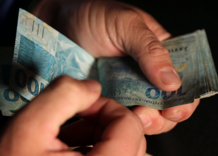 Mercado financeiro eleva projeção de inflação para 4,31% em 2024, aponta Boletim Focus do BC.