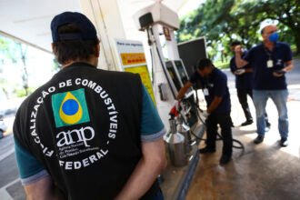 Anp autua 21 empresas por preço abusivo de combustíveis e projeta 40% mais vistorias