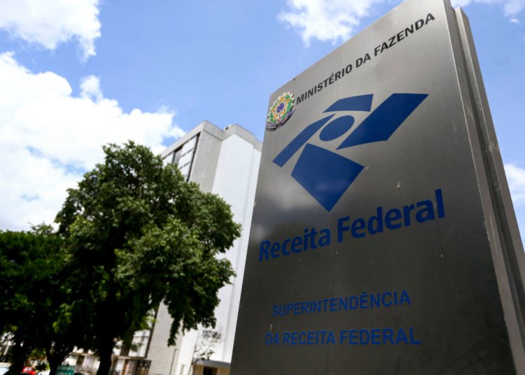 Arrecadação federal atinge R$ 289,3 bilhões em julho e registra alta real de 8,97%