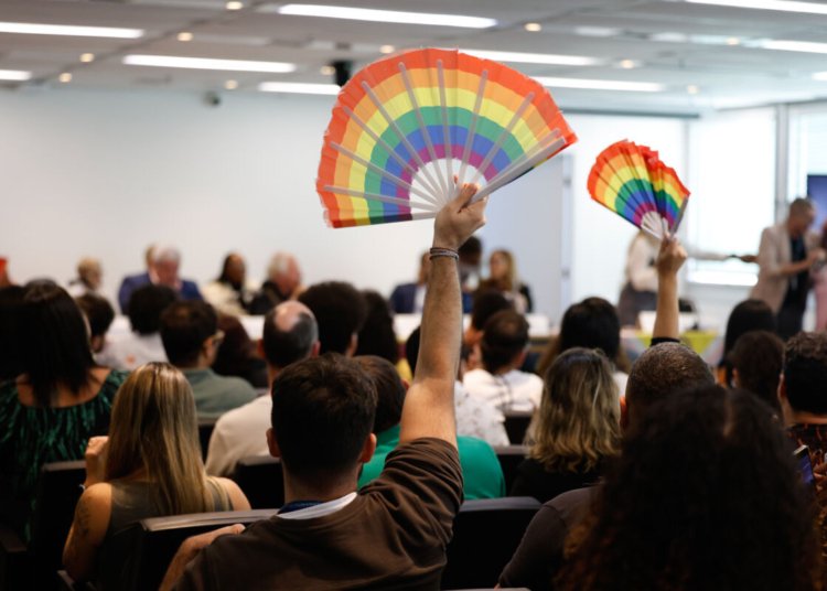 Candidaturas LGBT+ crescem 57% nas eleições de 2026 e alcançam recorde de 514 nomes