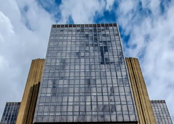 Copom reduz taxa Selic para 14% ao ano e mantém cautela com pressões inflacionárias