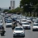 Governo eleva teto de financiamento para carros de aplicativo e taxistas a R$ 200 mil