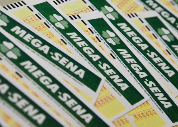 Mega-Sena acumula e prêmio estimado sobe para R$ 165 milhões após concurso sem vencedores