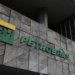 Petrobras registra lucro de R$ 52,4 bilhões no segundo trimestre com alta de 97%