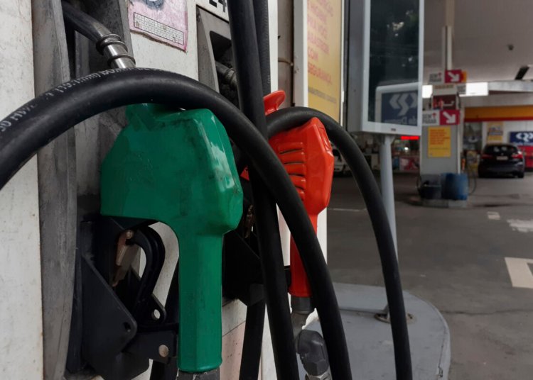 Refinaria de Mataripe corta preço da gasolina em 11,3% após subsídio federal