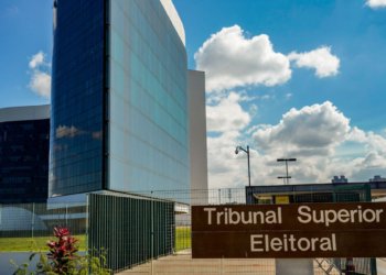 TSE convoca mais de 100 diplomatas para detalhar segurança da urna eletrônica