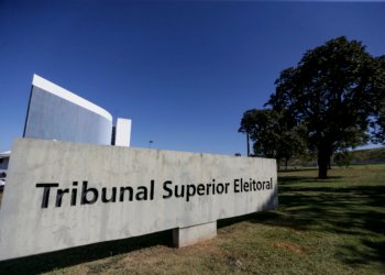TSE cria conselho de especialistas para barrar uso ilegal de IA nas eleições de outubro