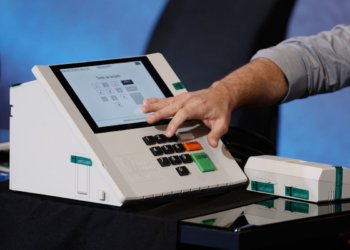 TSE reforça protocolo de auditoria e garante segurança do sistema para as eleições de 2026