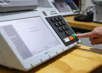 TSE testa urnas em Paulino Neves com 1.398 eleitores para preparar pleito de 2026