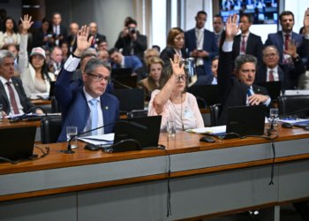 CCJ do Senado aprova texto-base da PEC da Segurança Pública com novas regras para facções
