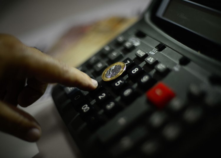 Dívida Pública Federal atinge R$ 9,29 trilhões com alta de juros compensando resgates