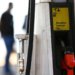 Governo mantém subsídio ao diesel e aplica multas de R$ 700 milhões contra distribuidoras