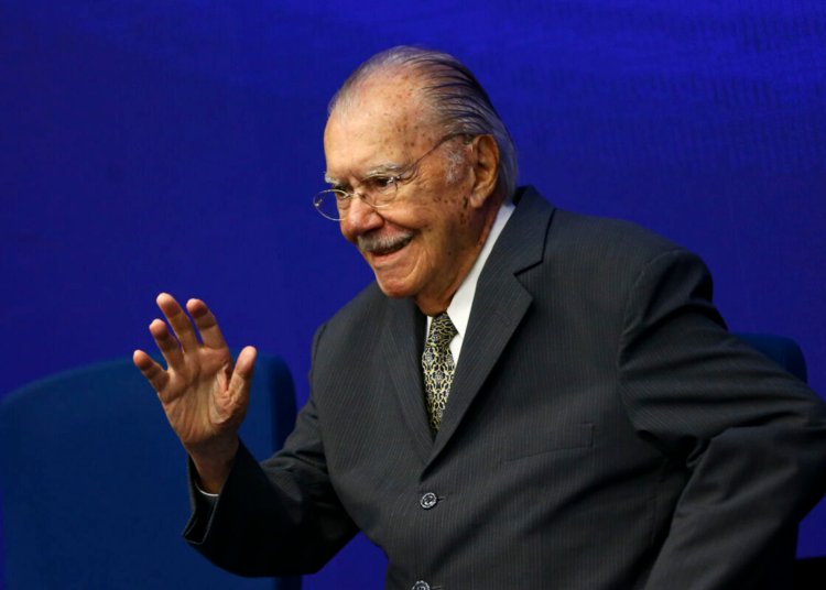 José Sarney é internado no hospital Sírio-Libanês para tratar pneumonia bacteriana