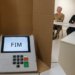 Justiça Eleitoral amplia restrições a eletrônicos na cabine para assegurar sigilo do voto
