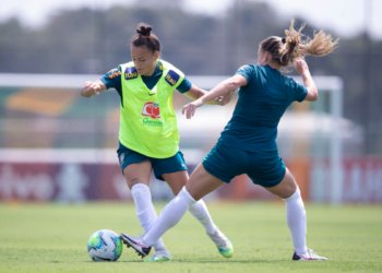 Lula sanciona lei que exige equipes femininas em clubes e define diretrizes para a modalidade