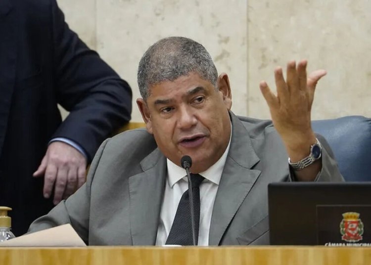 Milton Leite se entrega à polícia em SP após ordem de prisão por suspeita de elo com o PCC