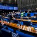 Omar Aziz articula rito de urgência no Senado para votação da PEC que extingue escala 6x1