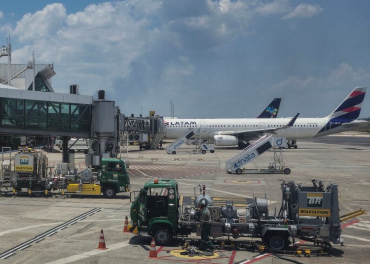 Petrobras eleva preço do querosene de aviação em 13,9% e impacta custo do setor aéreo