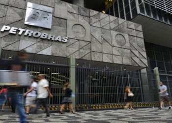 Petrobras fecha contrato de 22 anos para importar 800 mil toneladas anuais de GNL dos EUA