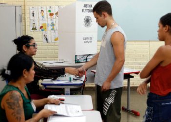 TV Brasil exibe programa sobre o voto facultativo de jovens e eleitores acima de 70 anos