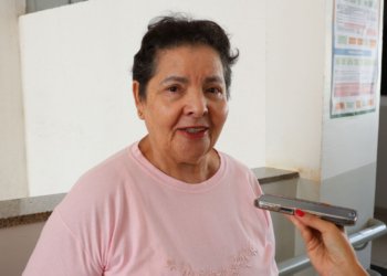 Eleitores com mais de 70 anos e jovens buscam participação nas urnas apesar de desafios